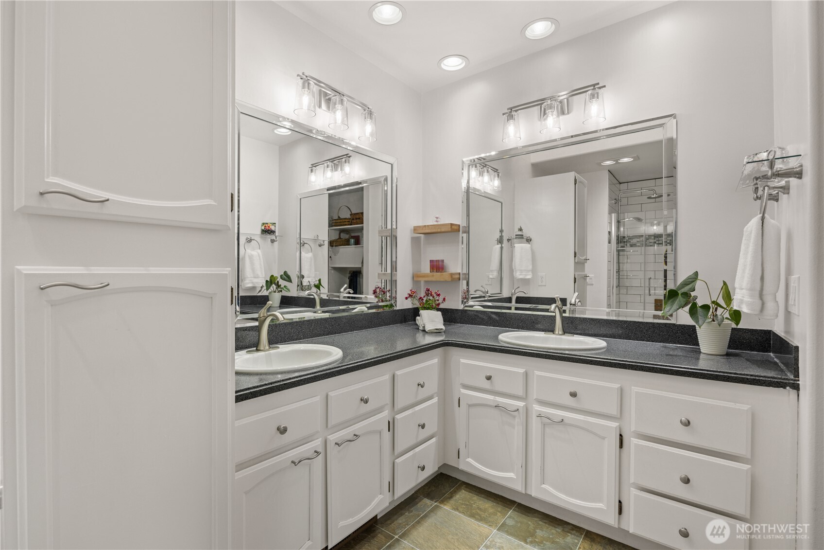 7379 Ridgeview Drive , Chelan, WA 98816