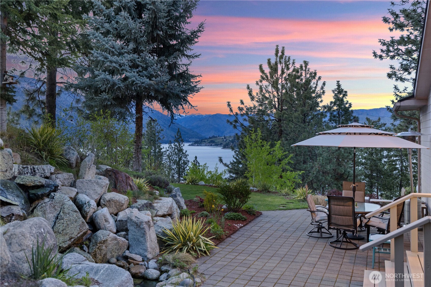 7379 Ridgeview Drive , Chelan, WA 98816