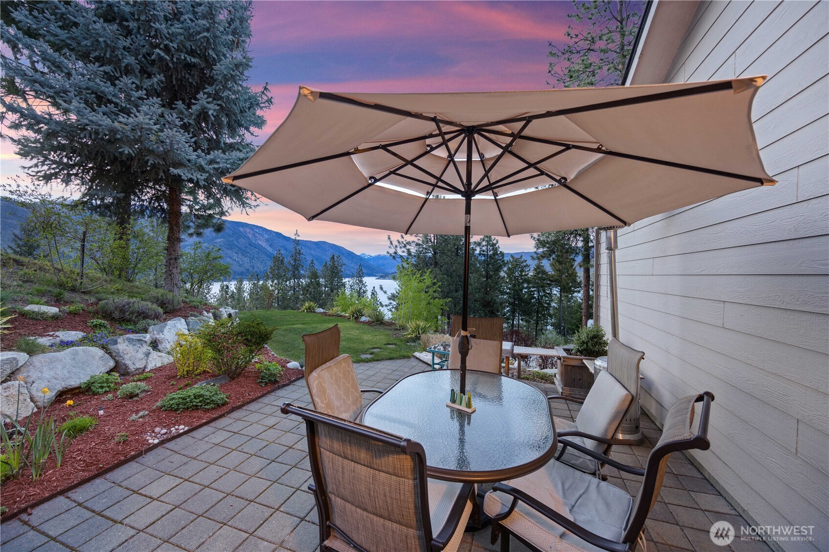 7379 Ridgeview Drive , Chelan, WA 98816