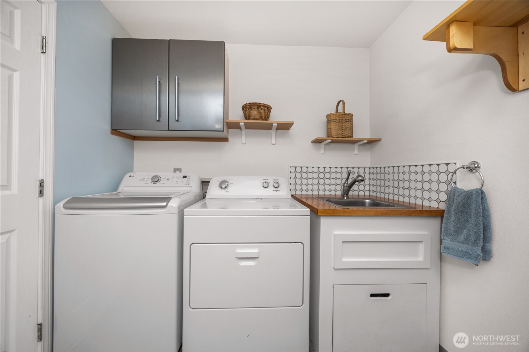 7379 Ridgeview Drive , Chelan, WA 98816