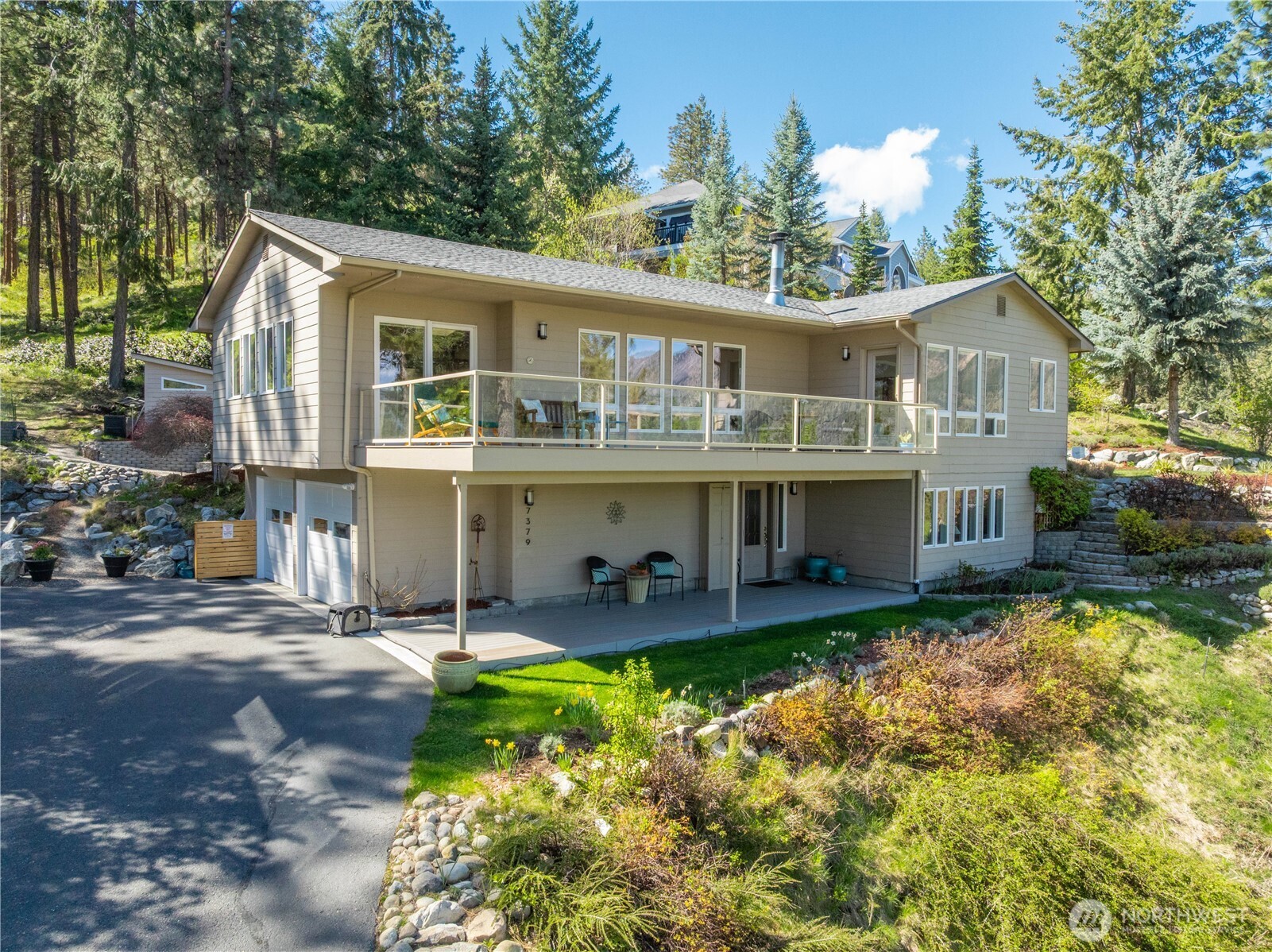 7379 Ridgeview Drive , Chelan, WA 98816