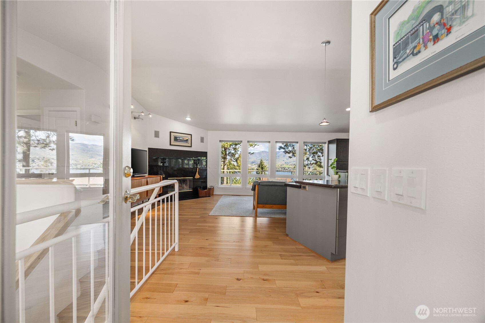 7379 Ridgeview Drive , Chelan, WA 98816