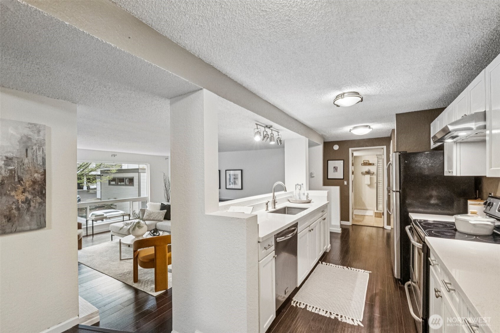 2500 W Manor Place #217, Seattle, WA 98199