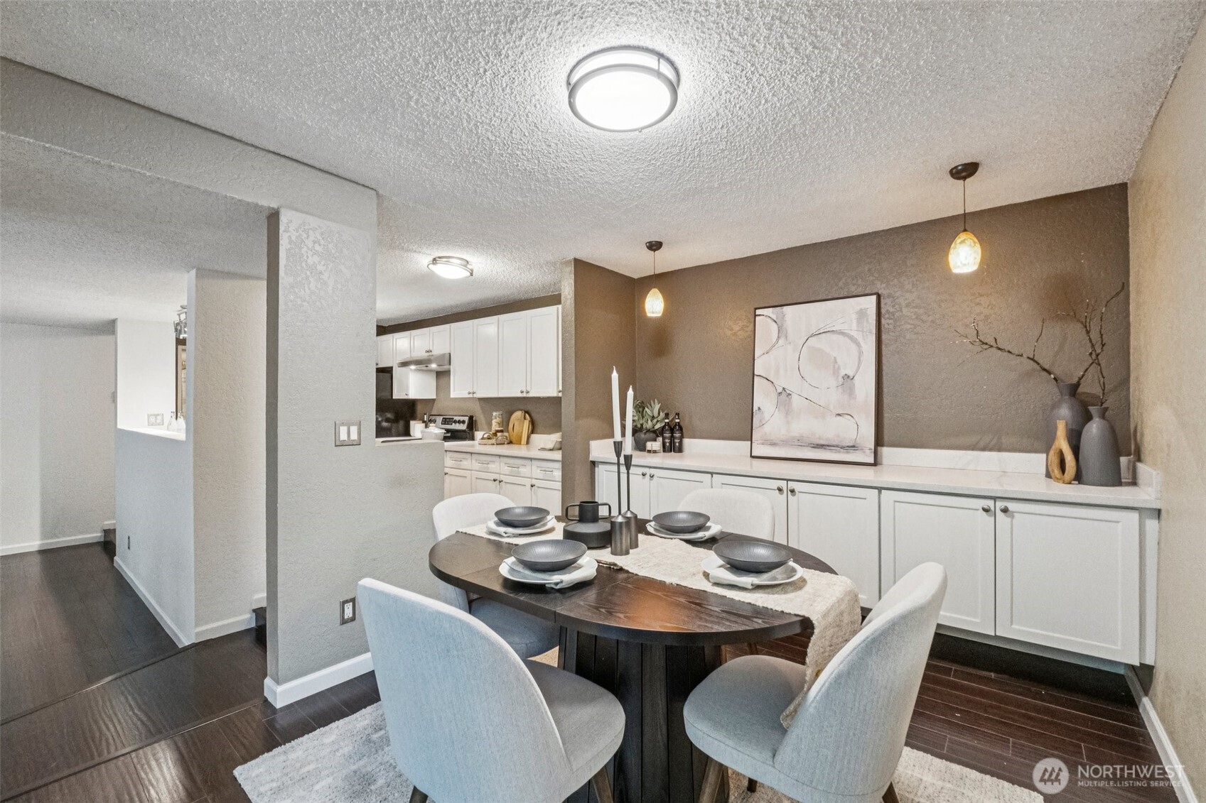 2500 W Manor Place #217, Seattle, WA 98199