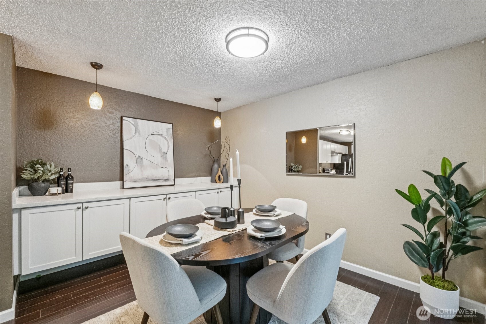 2500 W Manor Place #217, Seattle, WA 98199