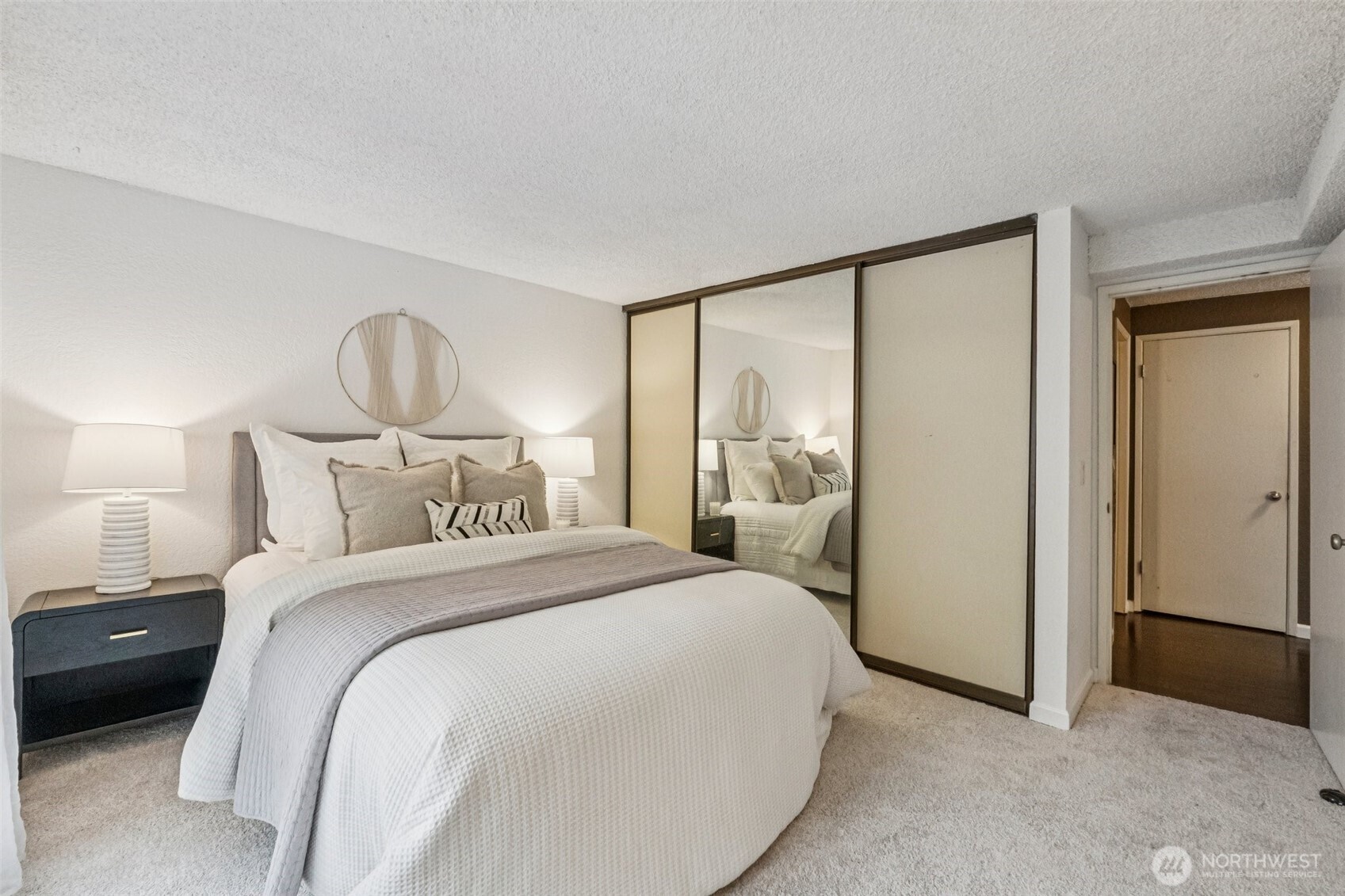 2500 W Manor Place #217, Seattle, WA 98199