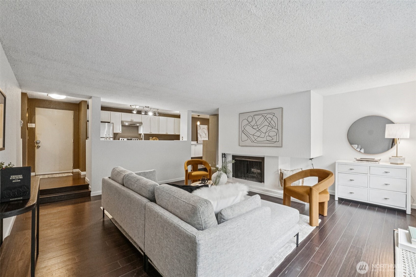 2500 W Manor Place #217, Seattle, WA 98199