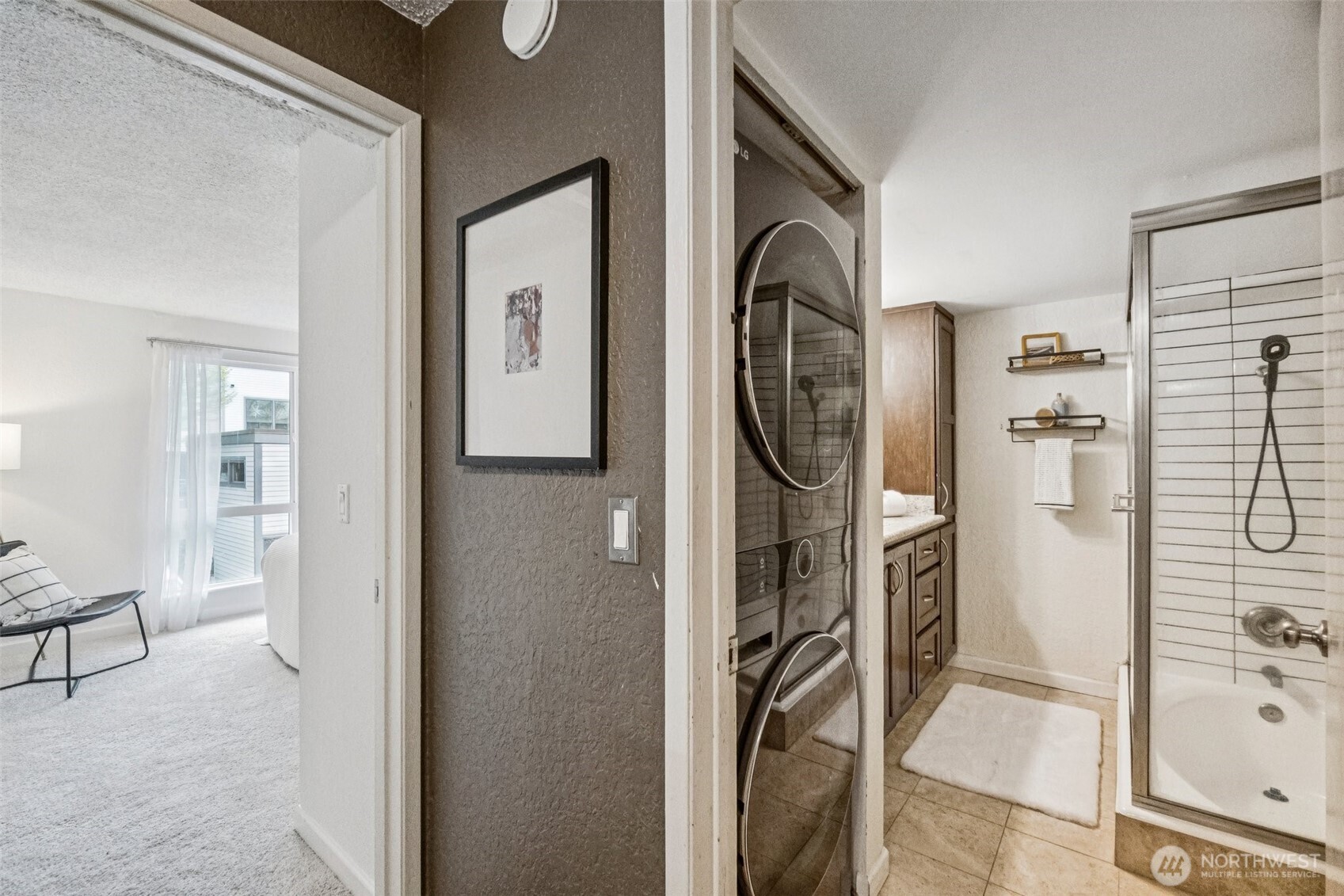 2500 W Manor Place #217, Seattle, WA 98199