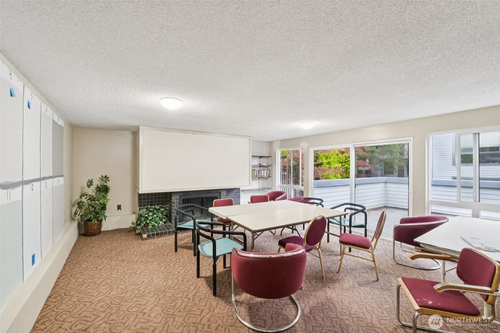 2500 W Manor Place #217, Seattle, WA 98199