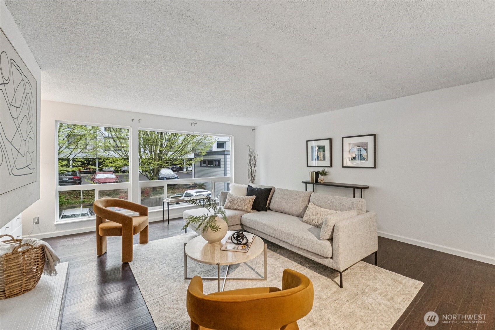 2500 W Manor Place #217, Seattle, WA 98199