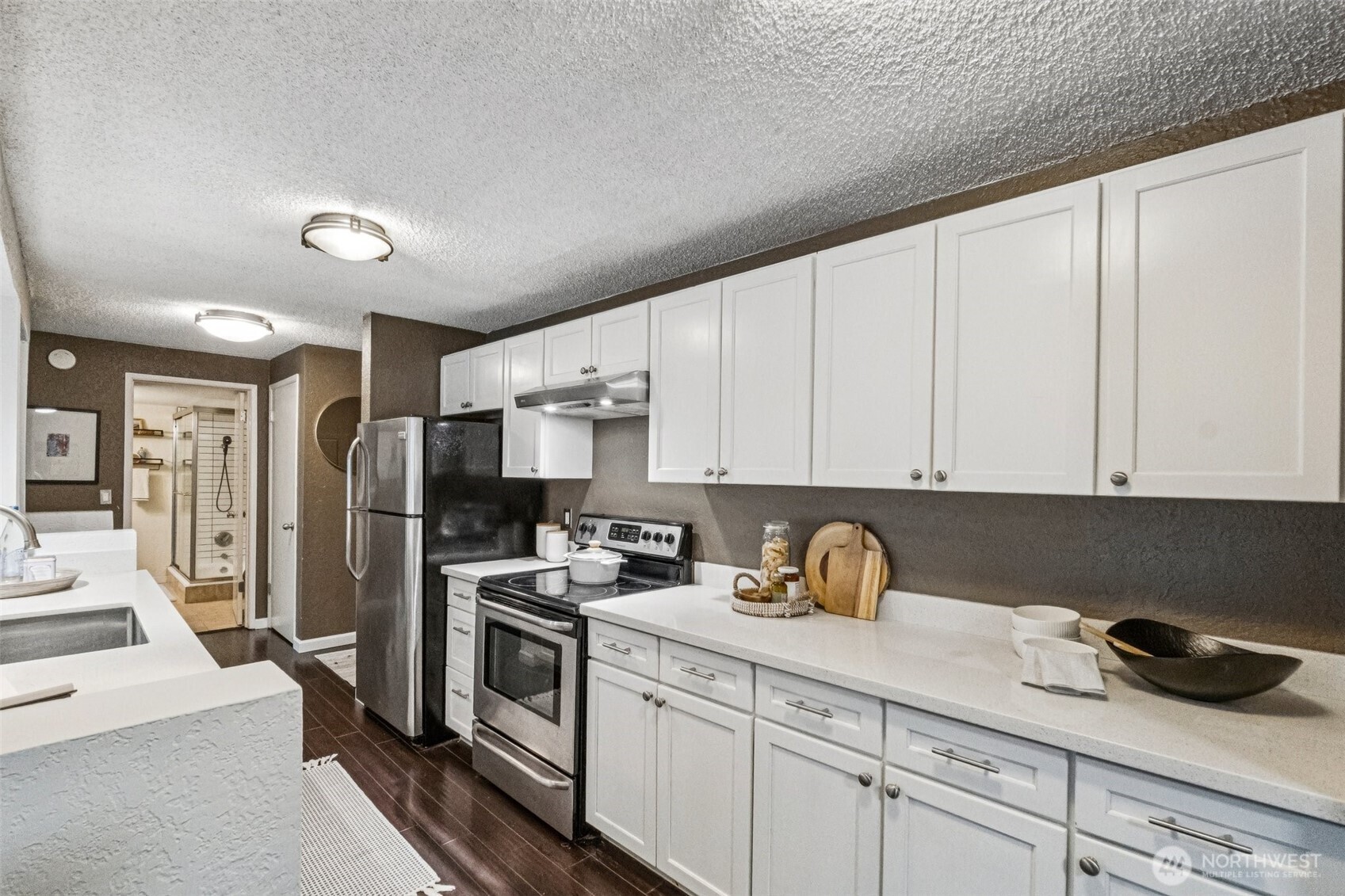 2500 W Manor Place #217, Seattle, WA 98199