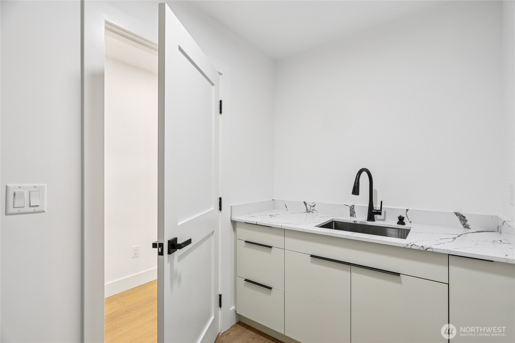 15415 NE 103rd Way , Redmond, WA 98052