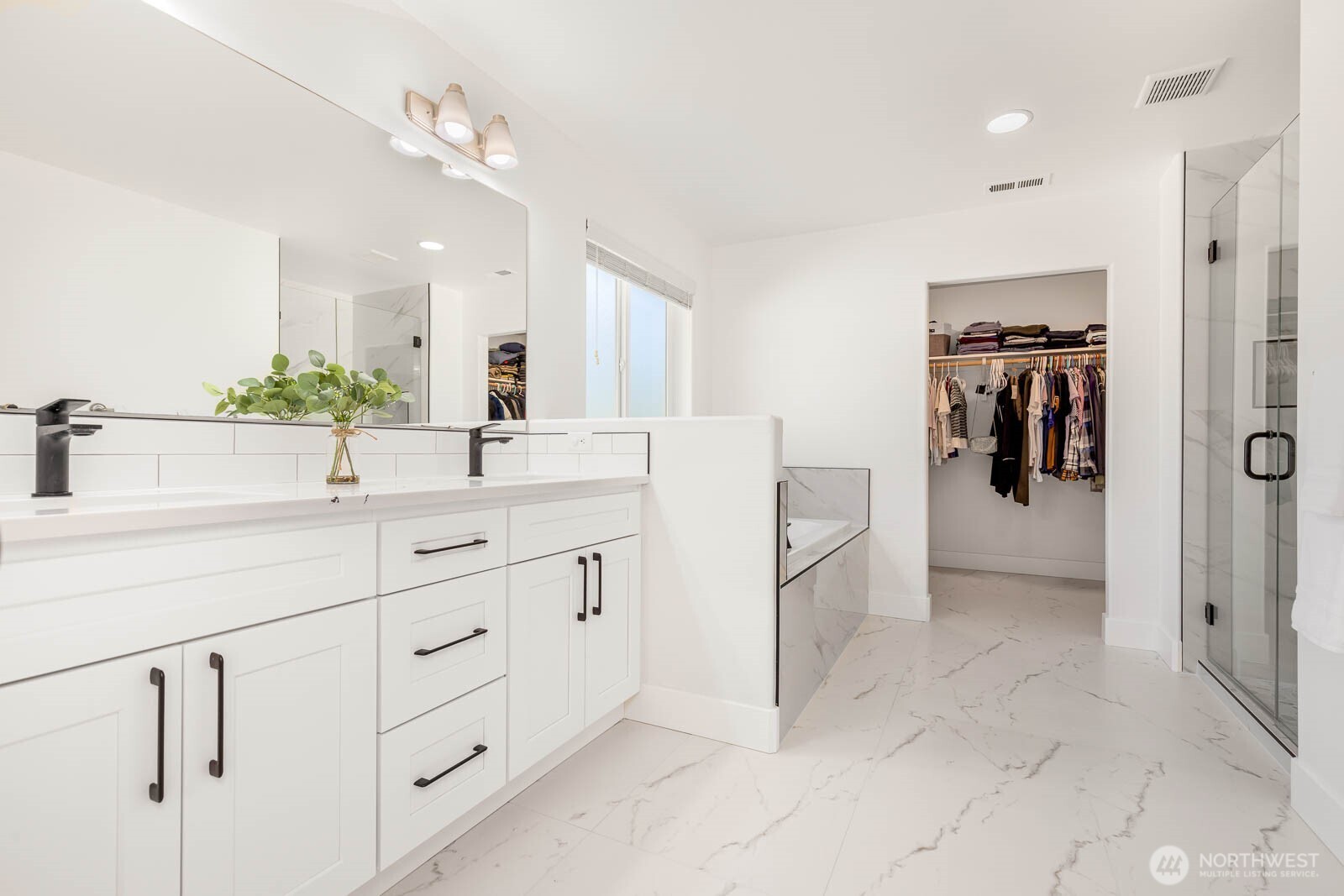 17505 38th Ave Ct E , Tacoma, WA 98446