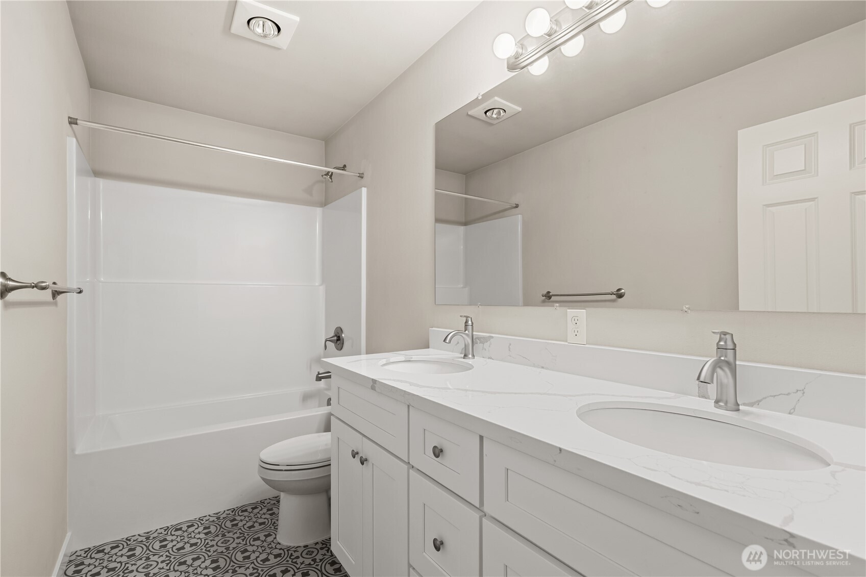 22407 Basin View Court SE, Yelm, WA 98597