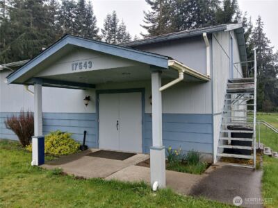 17543 Pendleton Street SW, Rochester, WA 98579 - Photo 2