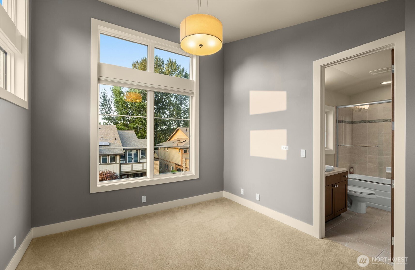 1211 N 42nd Place , Renton, WA 98056