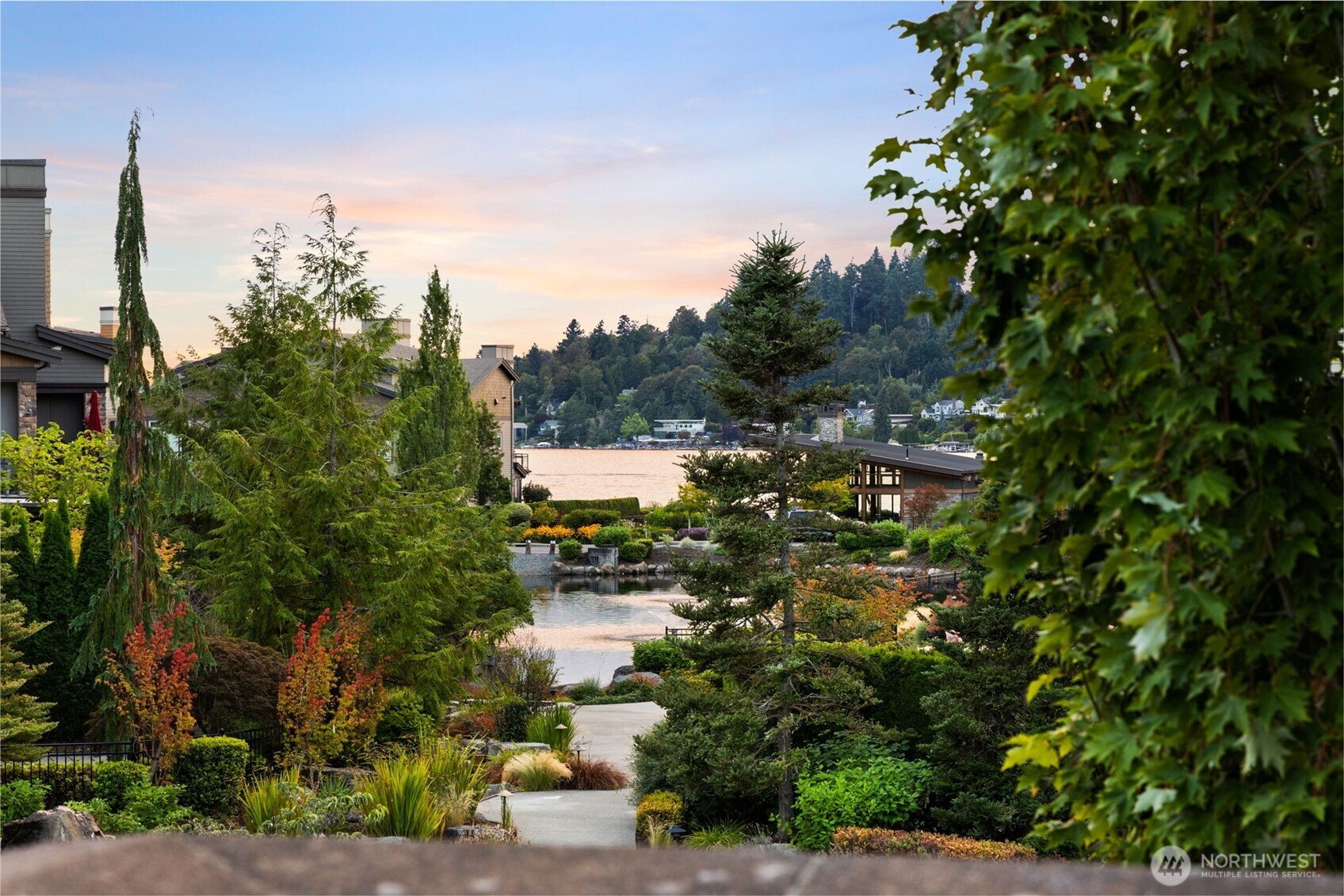 1211 N 42nd Place , Renton, WA 98056