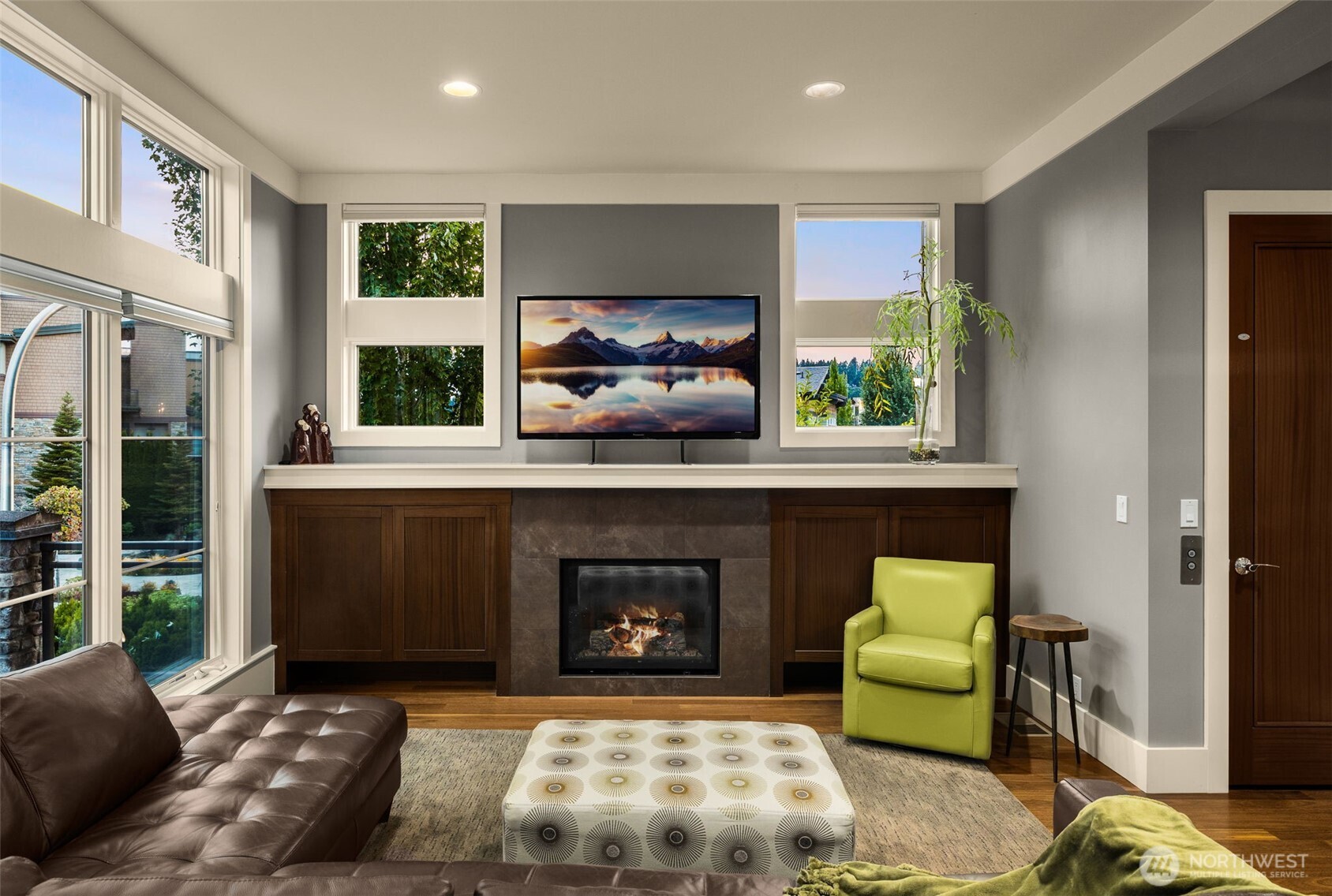 1211 N 42nd Place , Renton, WA 98056