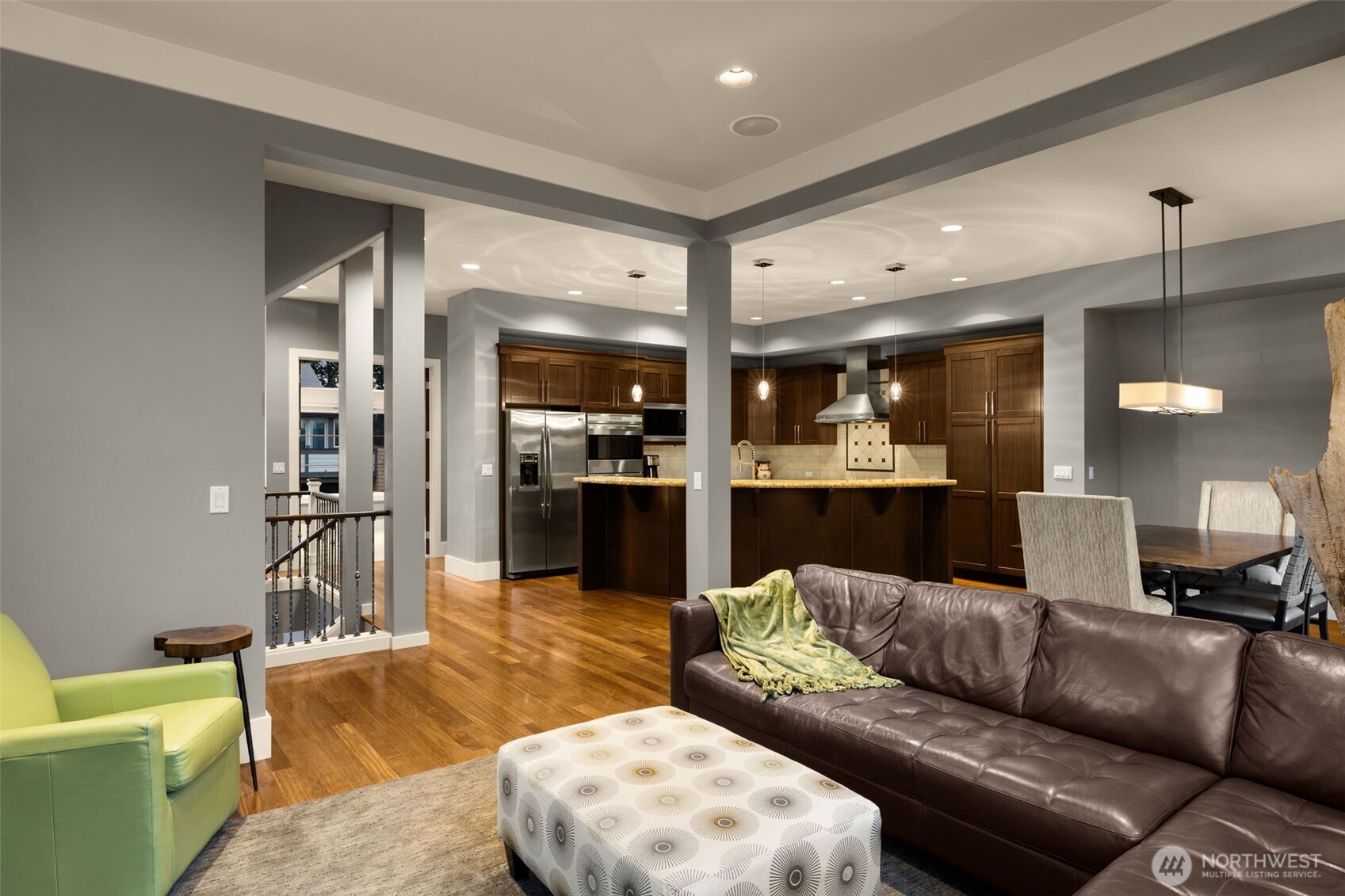 1211 N 42nd Place , Renton, WA 98056