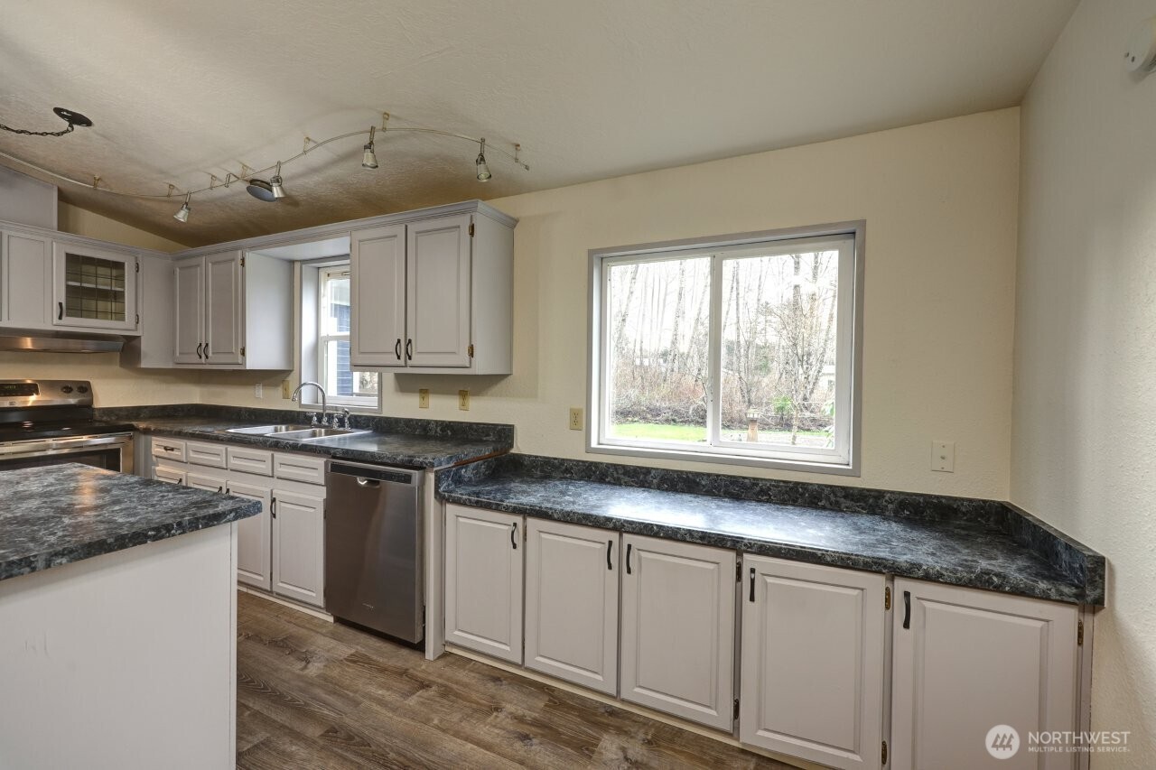 10606 Pacific Way , Long Beach, WA 98631