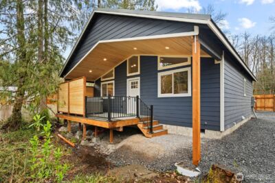 196 Skate Creek Road N, Eatonville, WA 98304