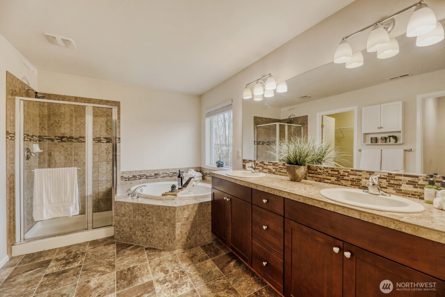8623 11th Place SE, Lake Stevens, WA 98258