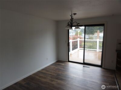 523 160th Street E, Tacoma, WA 98445 - Photo 5