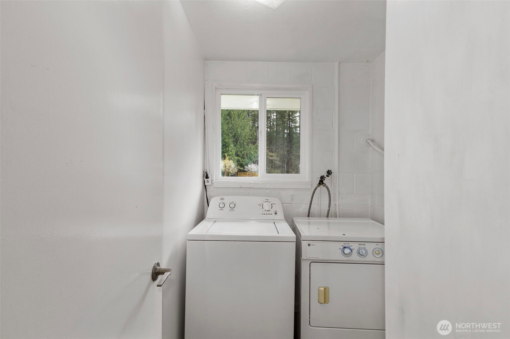 8377 Glenwood Road SW, Port Orchard, WA 98367