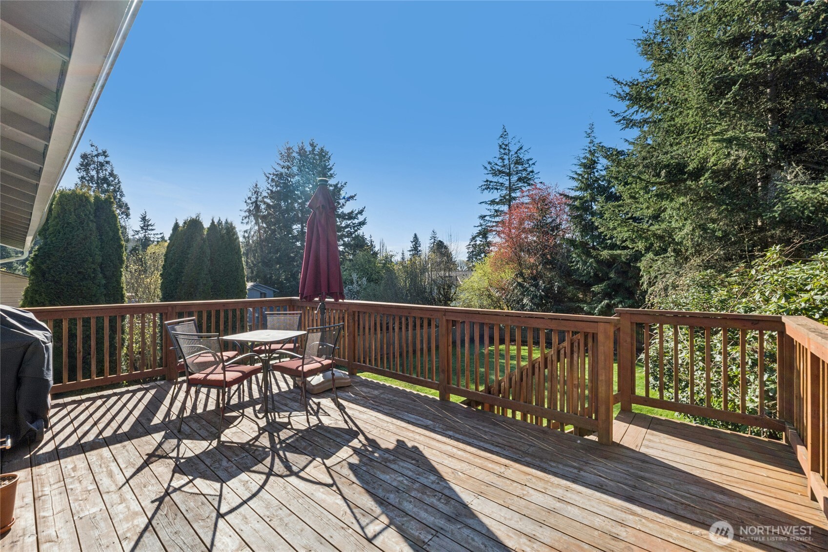 3021 NE 201st Place , Lake Forest Park, WA 98155