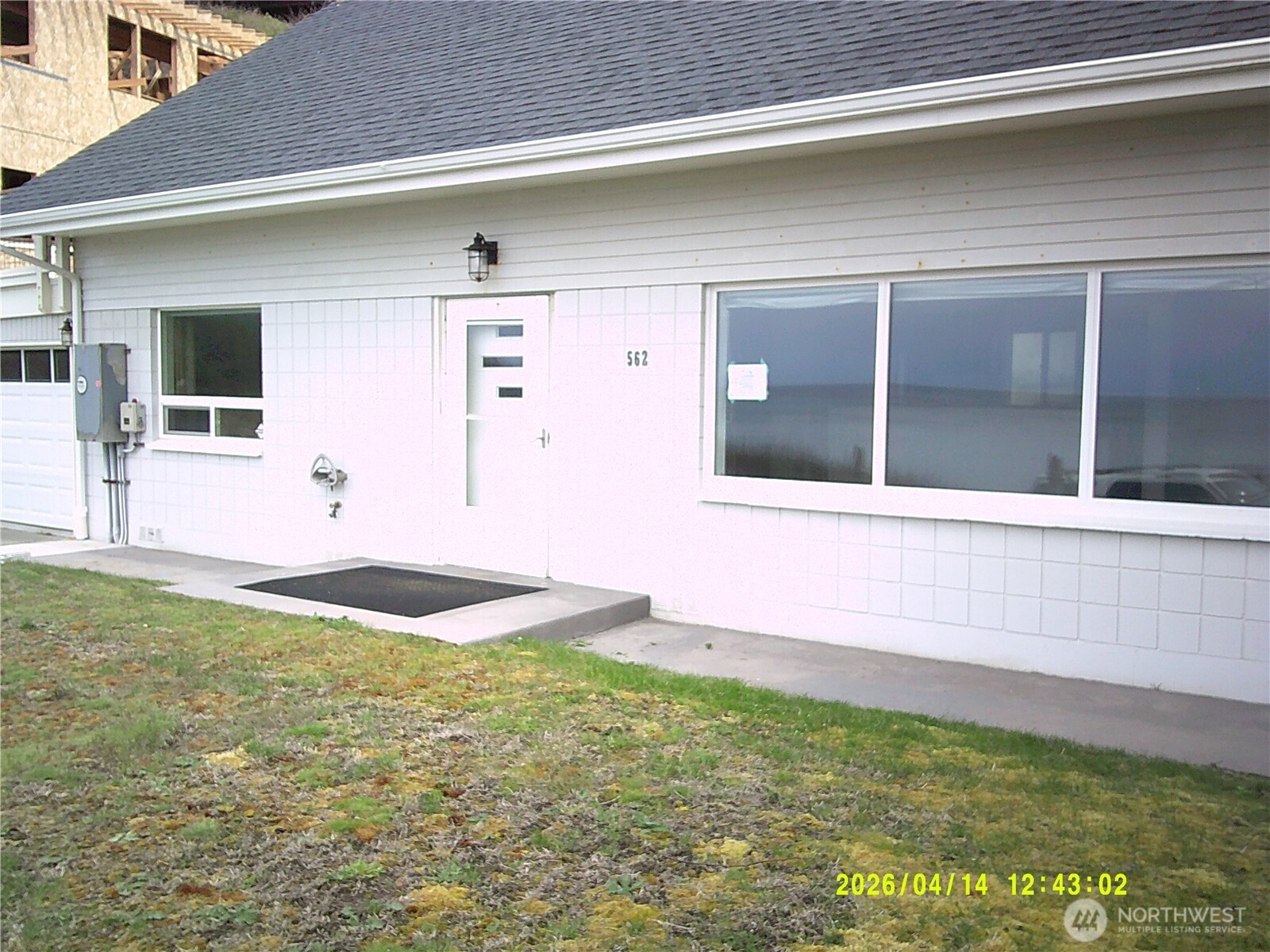 562 Pebble Beach Drive , Oak Harbor, WA 98239