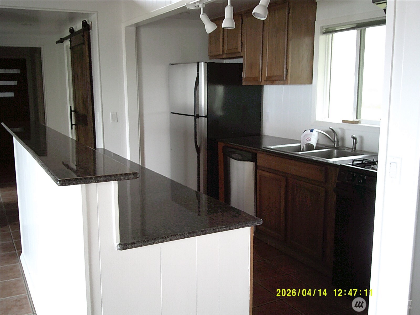 562 Pebble Beach Drive , Oak Harbor, WA 98239