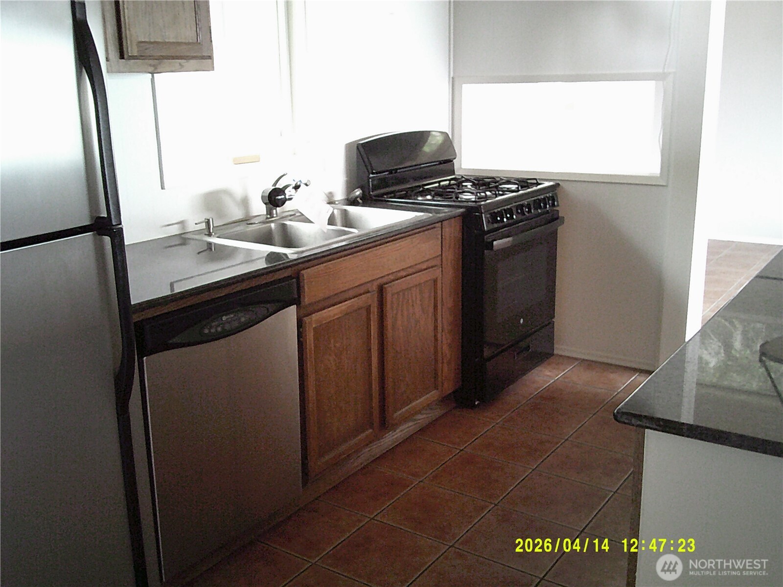 562 Pebble Beach Drive , Oak Harbor, WA 98239