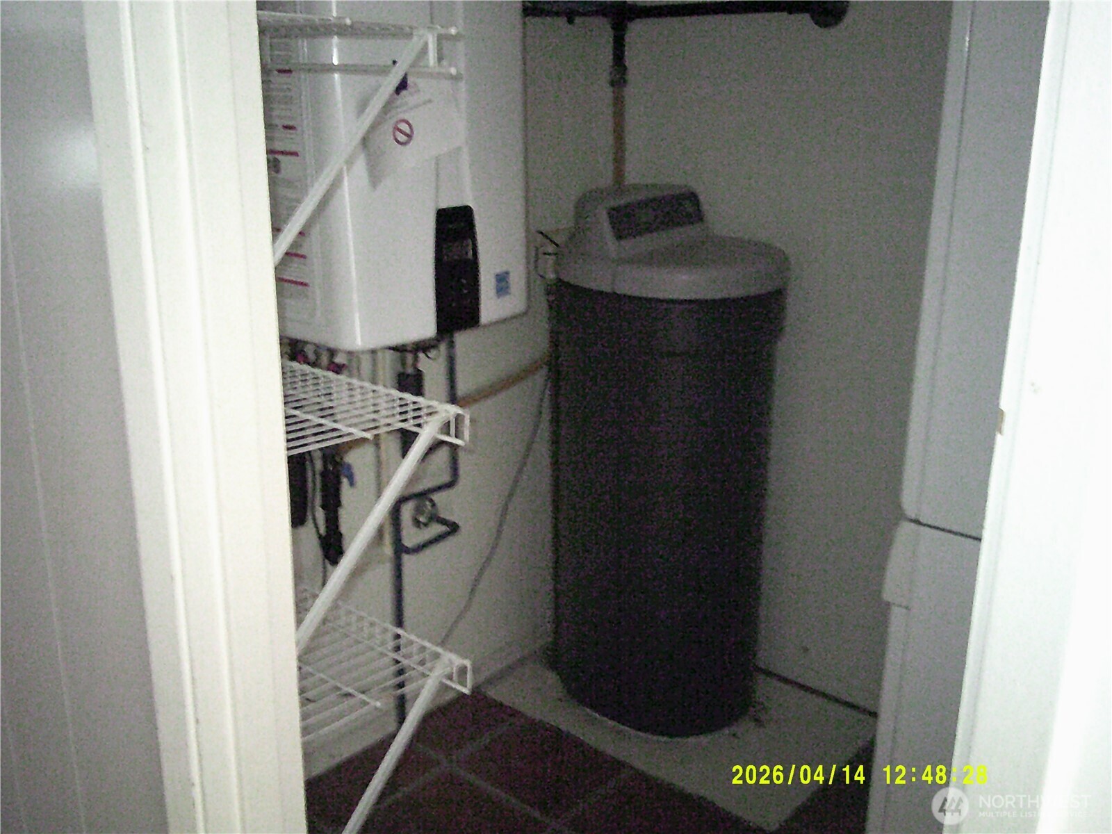 562 Pebble Beach Drive , Oak Harbor, WA 98239