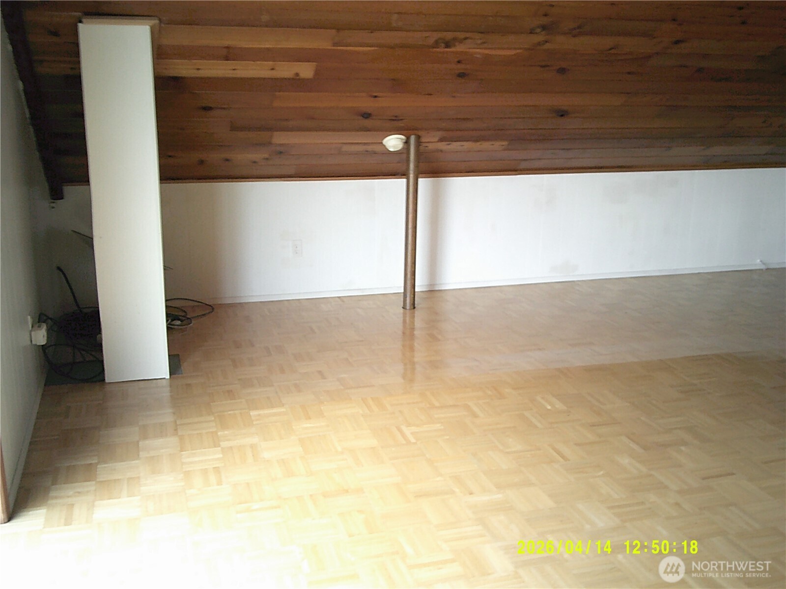 562 Pebble Beach Drive , Oak Harbor, WA 98239