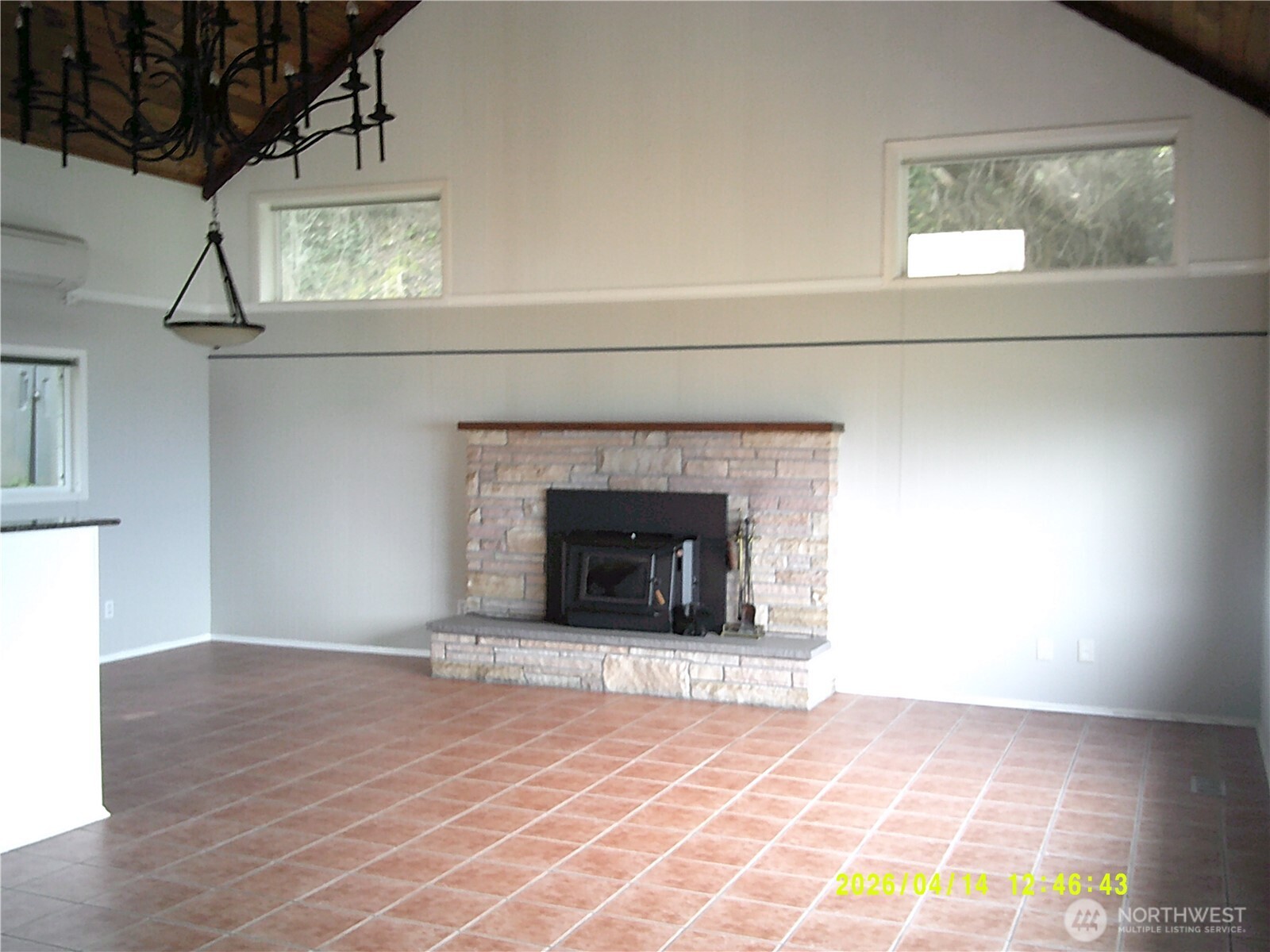 562 Pebble Beach Drive , Oak Harbor, WA 98239