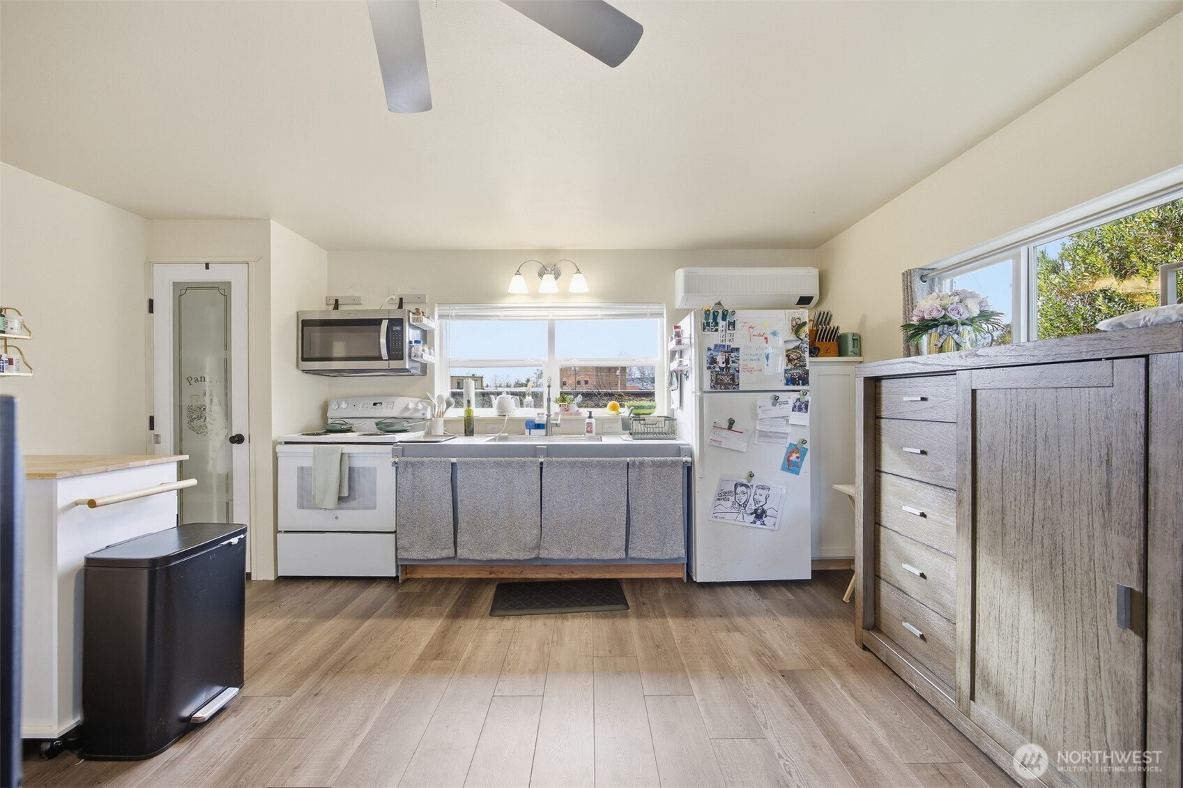 5698 2nd Avenue , Ferndale, WA 98248