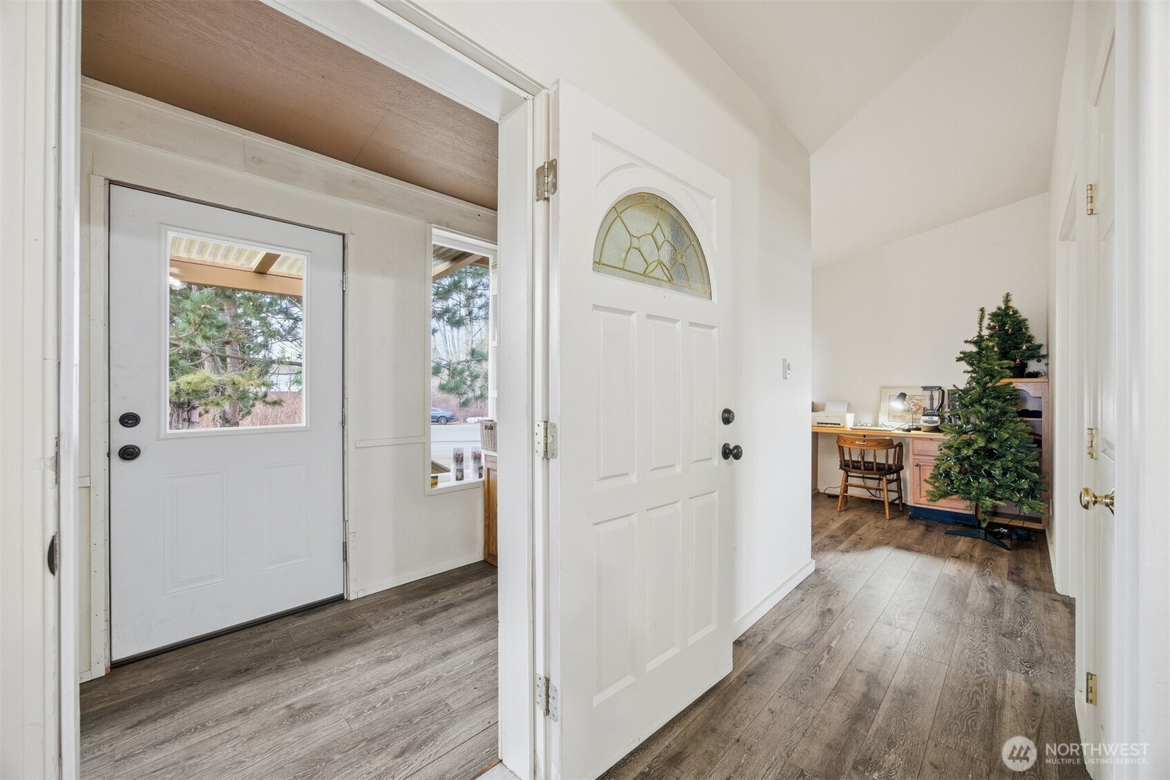 5698 2nd Avenue , Ferndale, WA 98248