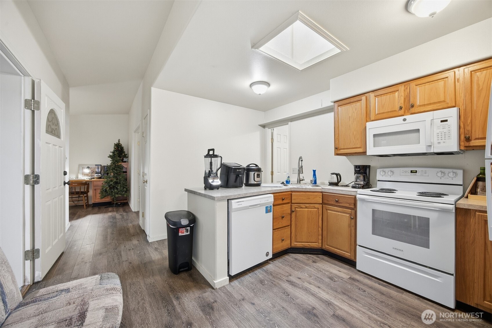 5698 2nd Avenue , Ferndale, WA 98248