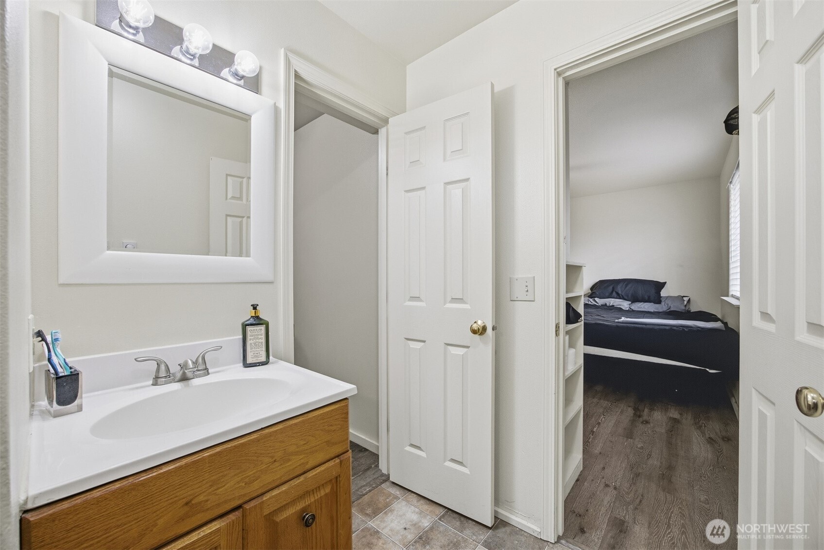 5698 2nd Avenue , Ferndale, WA 98248