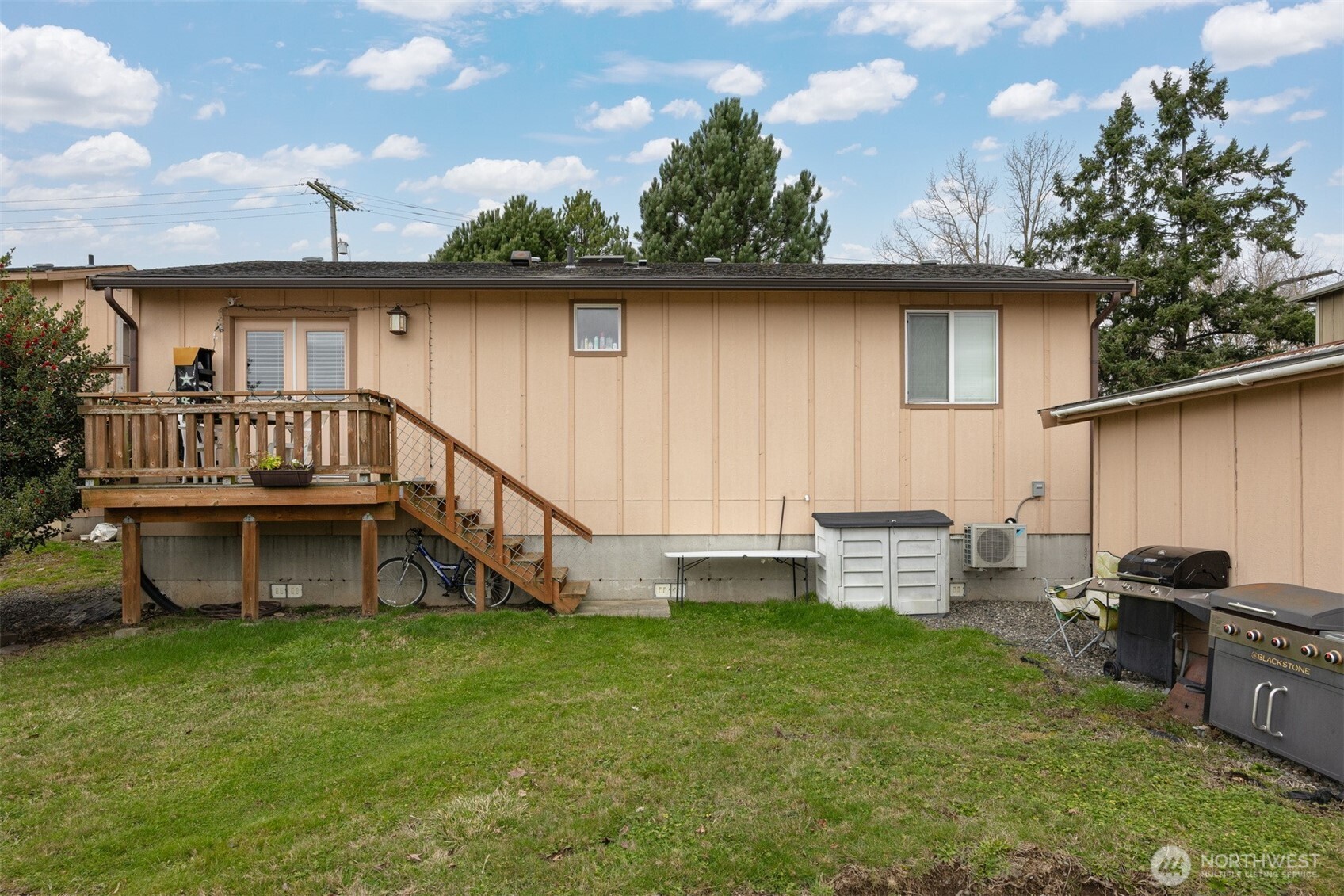 5698 2nd Avenue , Ferndale, WA 98248