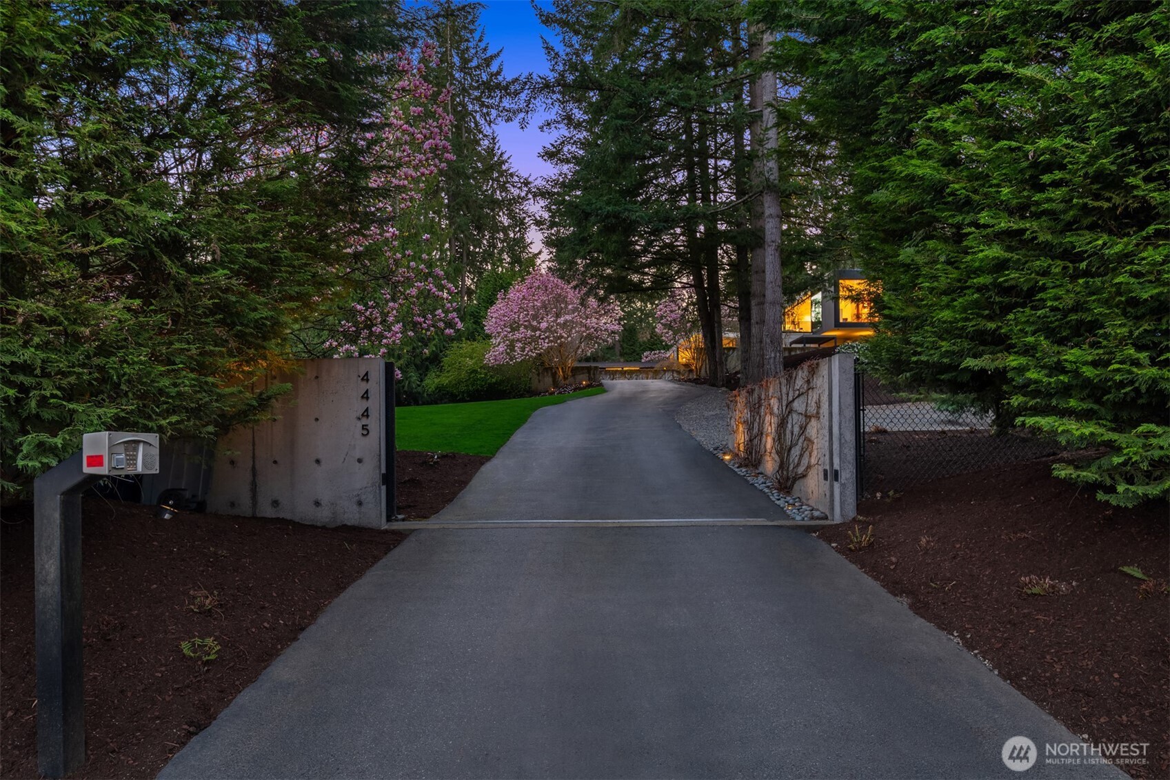 4445 140th Avenue NE, Bellevue, WA 98005