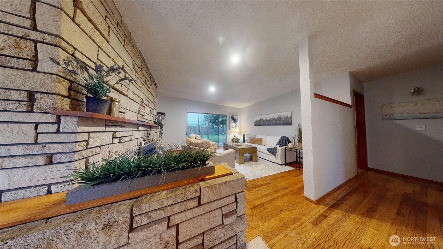 1515 13th Avenue NW, Puyallup, WA 98371