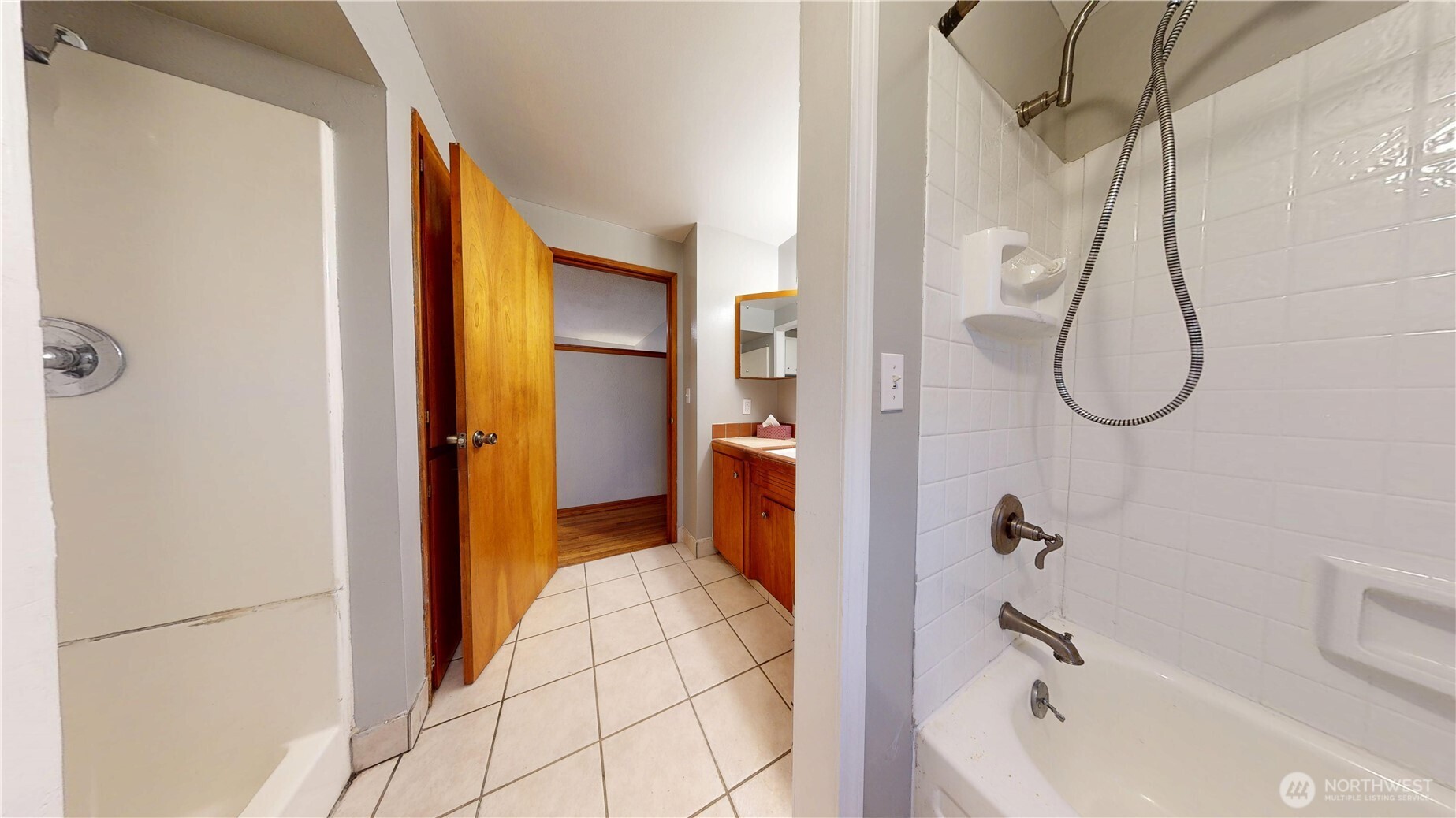 1515 13th Avenue NW, Puyallup, WA 98371