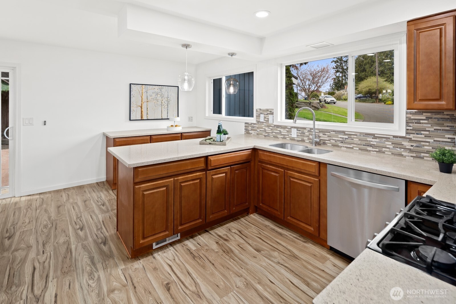 11653 SE 49th Street , Bellevue, WA 98006