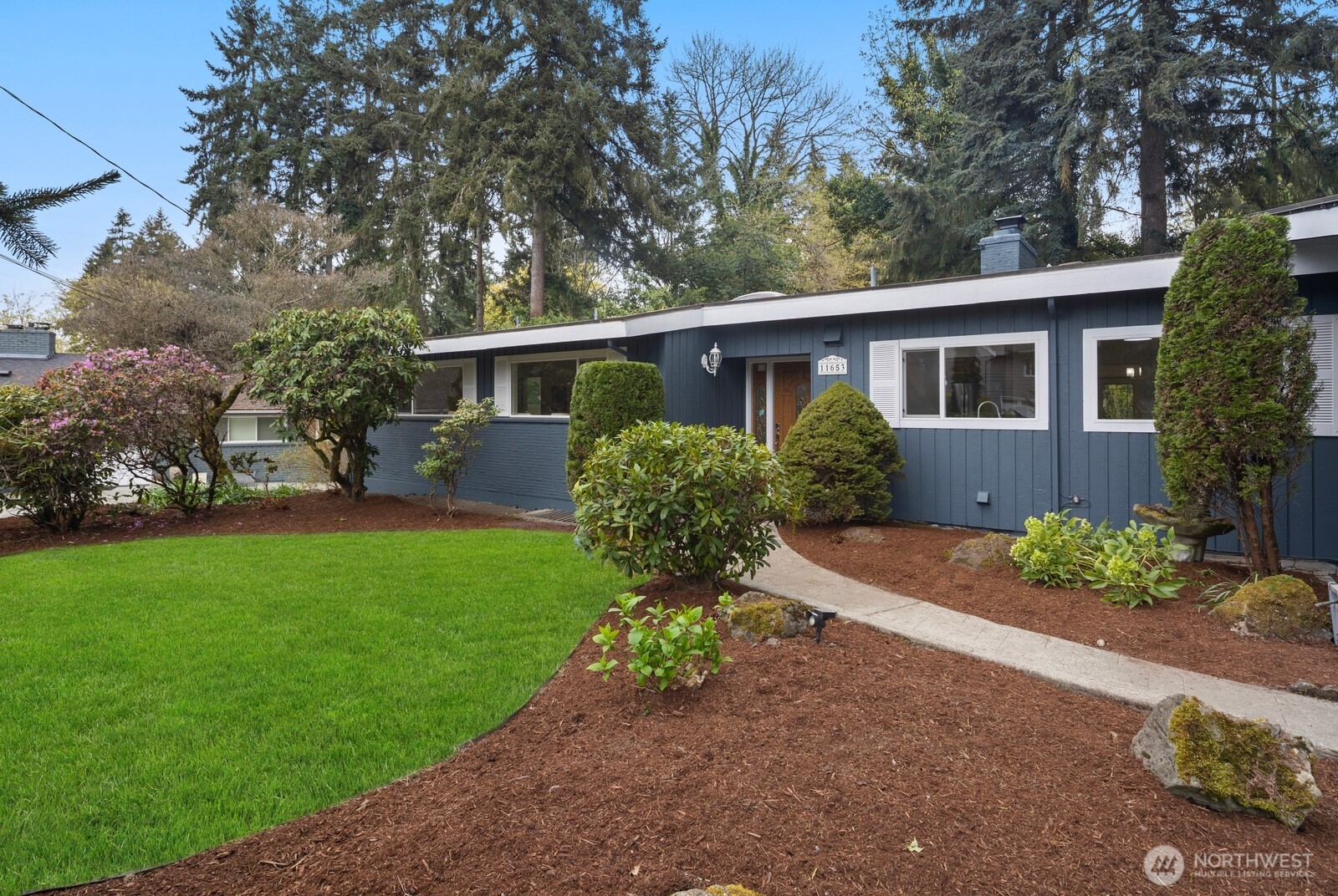 11653 SE 49th Street , Bellevue, WA 98006