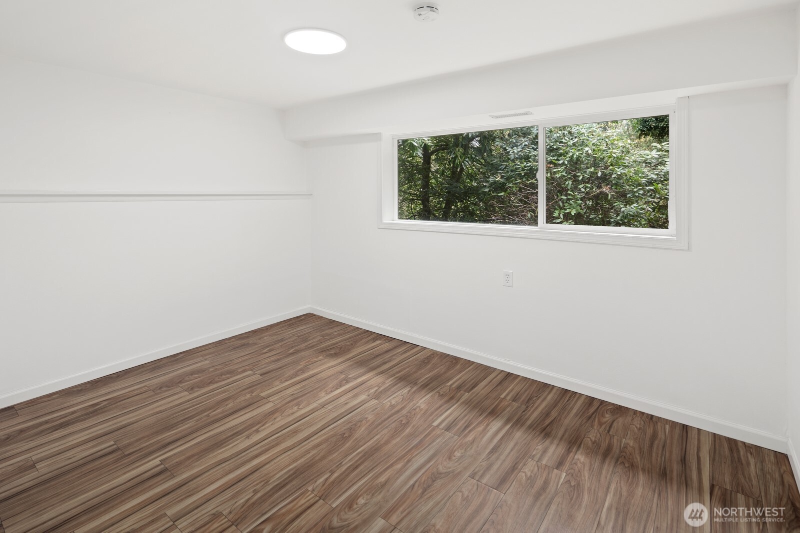 11653 SE 49th Street , Bellevue, WA 98006