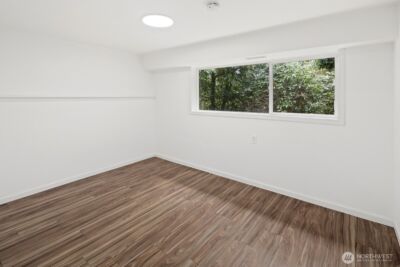11653 SE 49th Street , Bellevue, WA 98006 - Photo 23