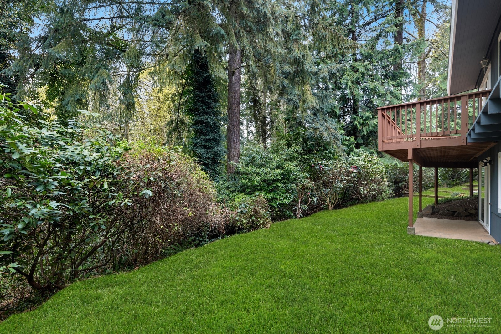 11653 SE 49th Street , Bellevue, WA 98006