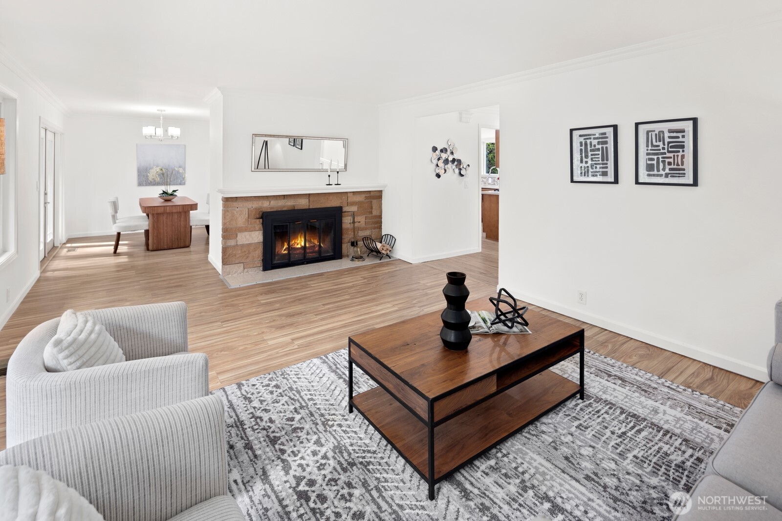 11653 SE 49th Street , Bellevue, WA 98006