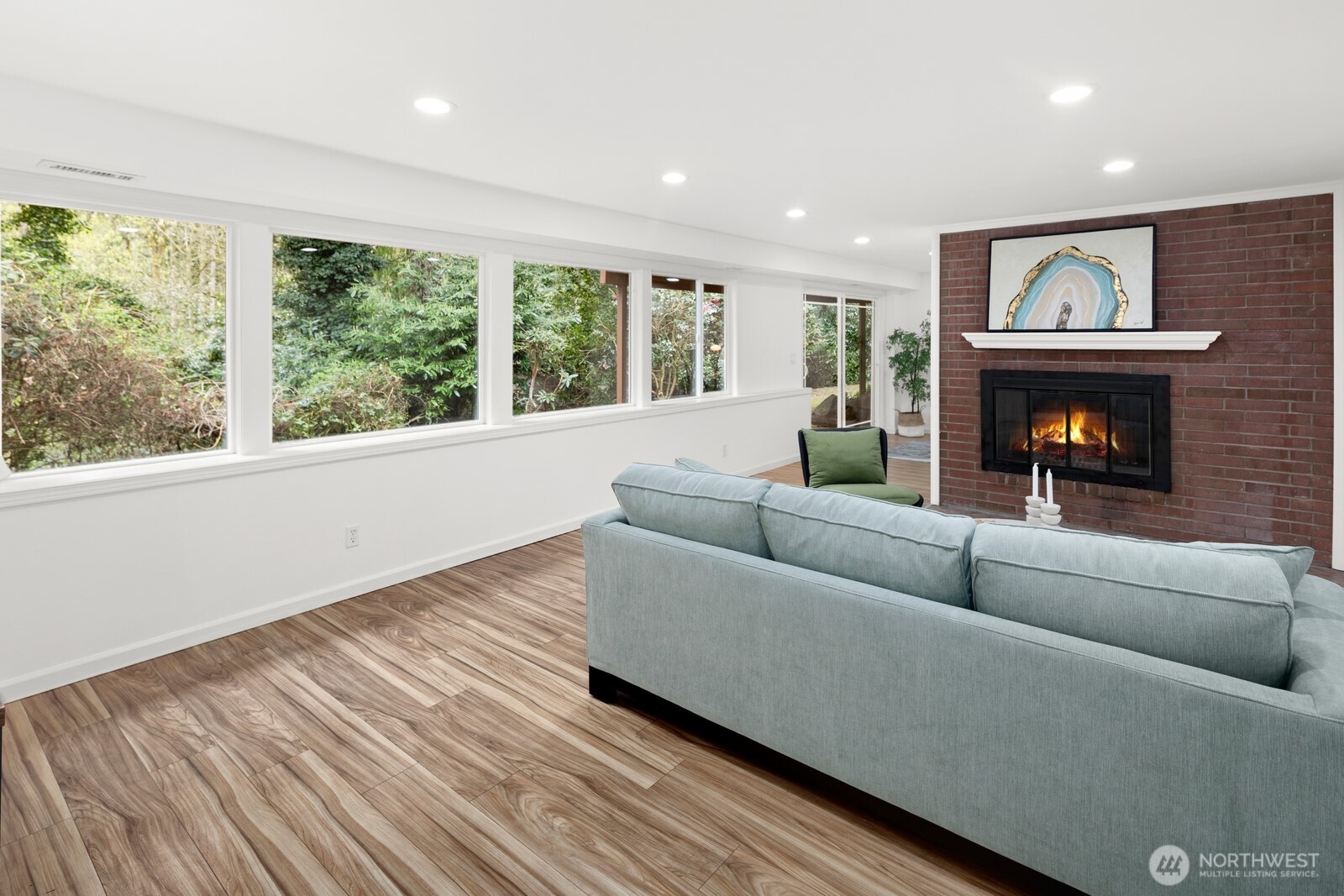 11653 SE 49th Street , Bellevue, WA 98006